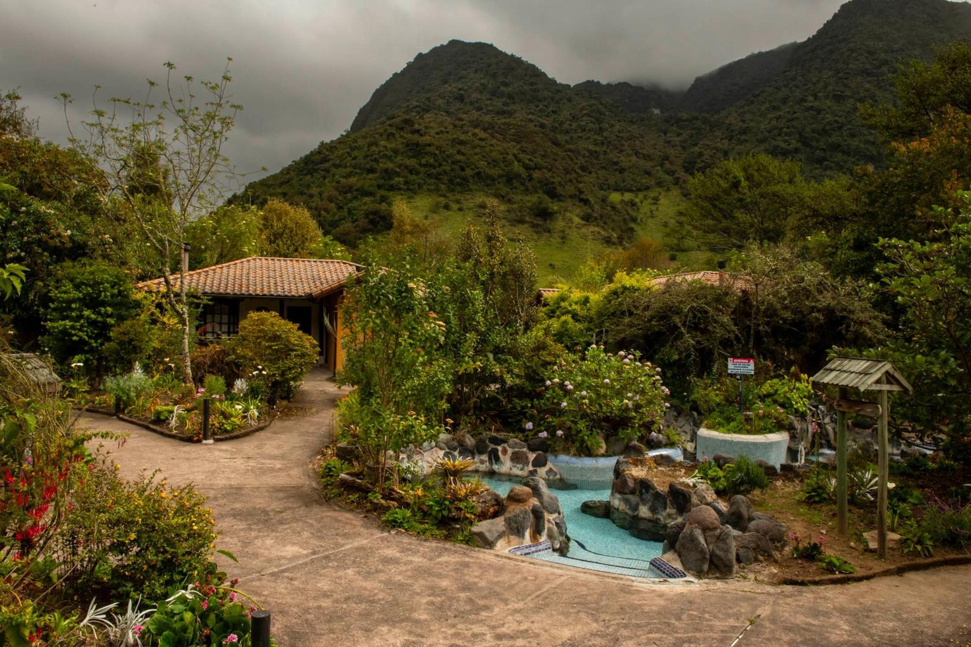 Termas De Papallacta Exterior foto Hot springs in Baños